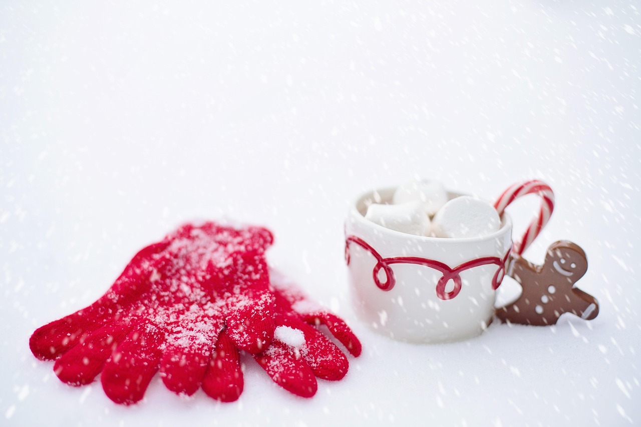 Atelier décoration mug de Noël en porcelaine