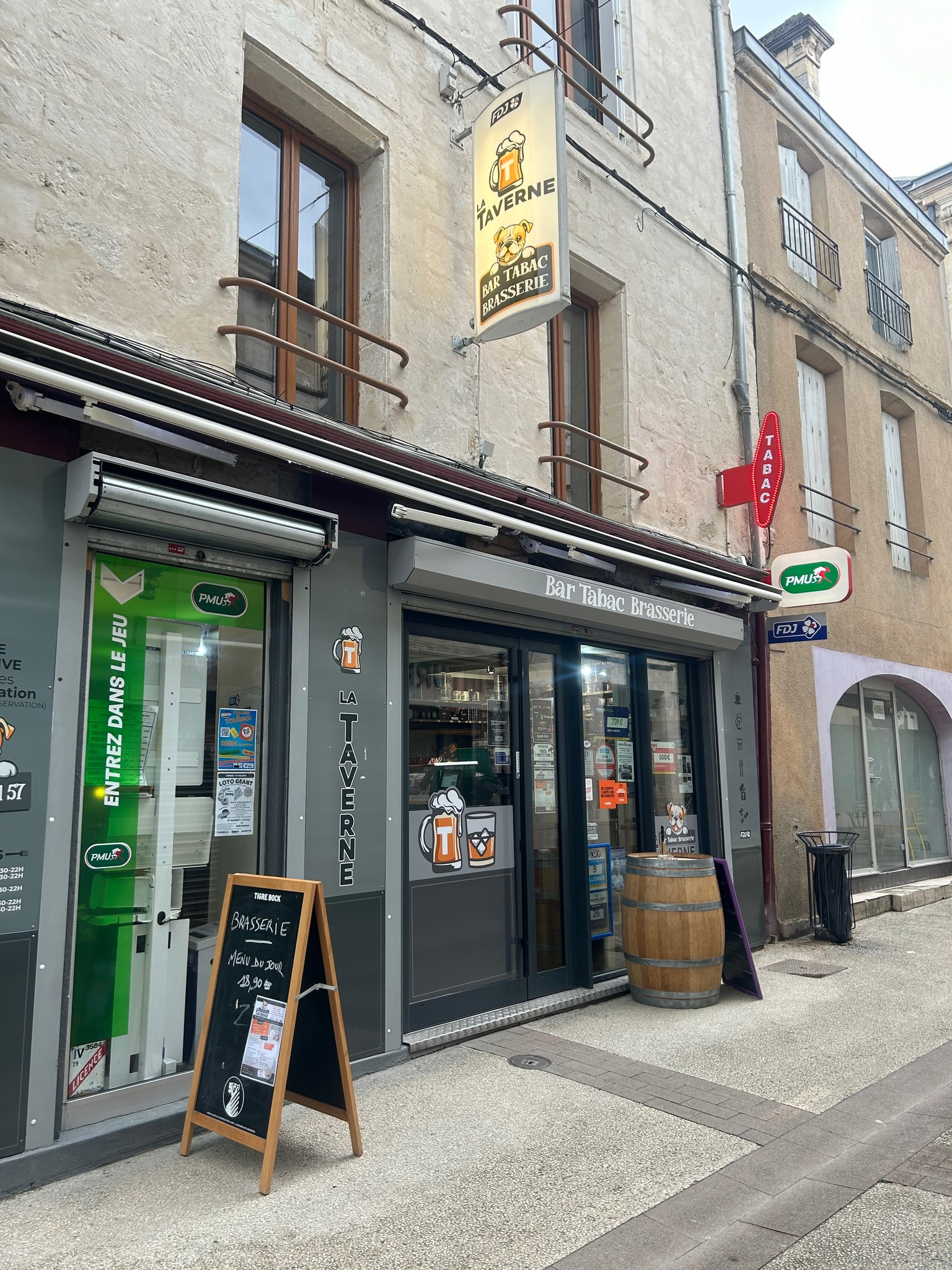 La Taverne