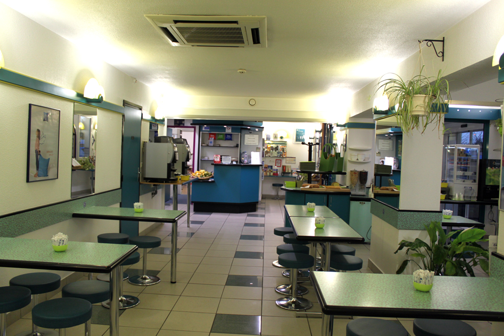 Hôtel Ibis Budget Poitiers Nord Futuroscope - photo 4