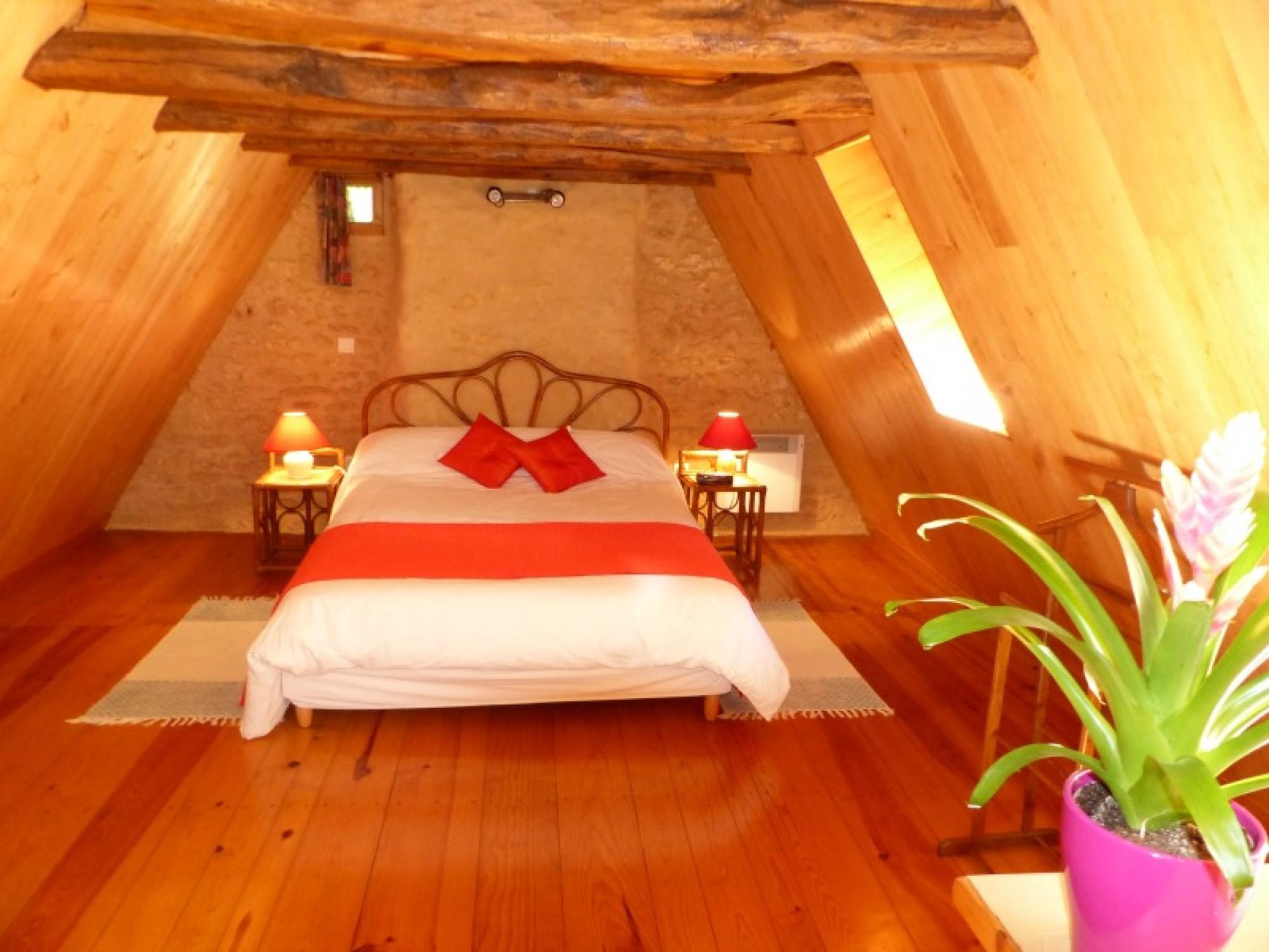 Fonchave avec sa piscine privée au nord de Sarlat