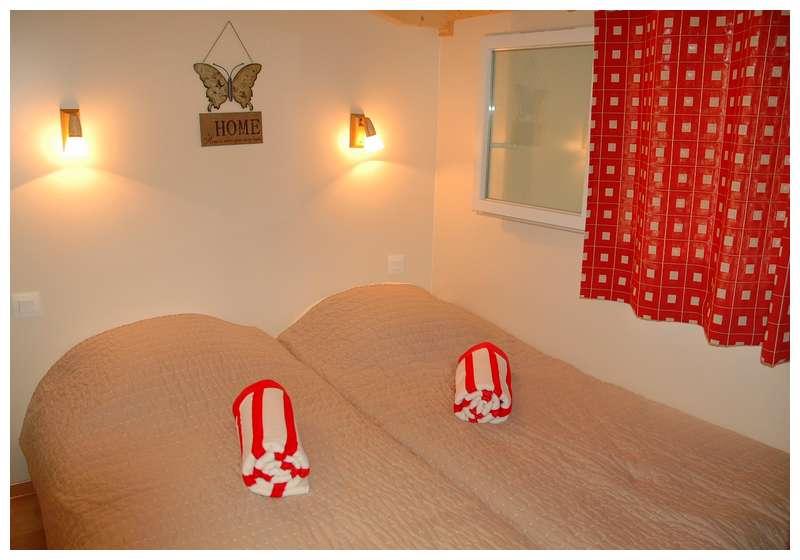 Chalet de charme MARIE avec Spa Proche de Sarlat