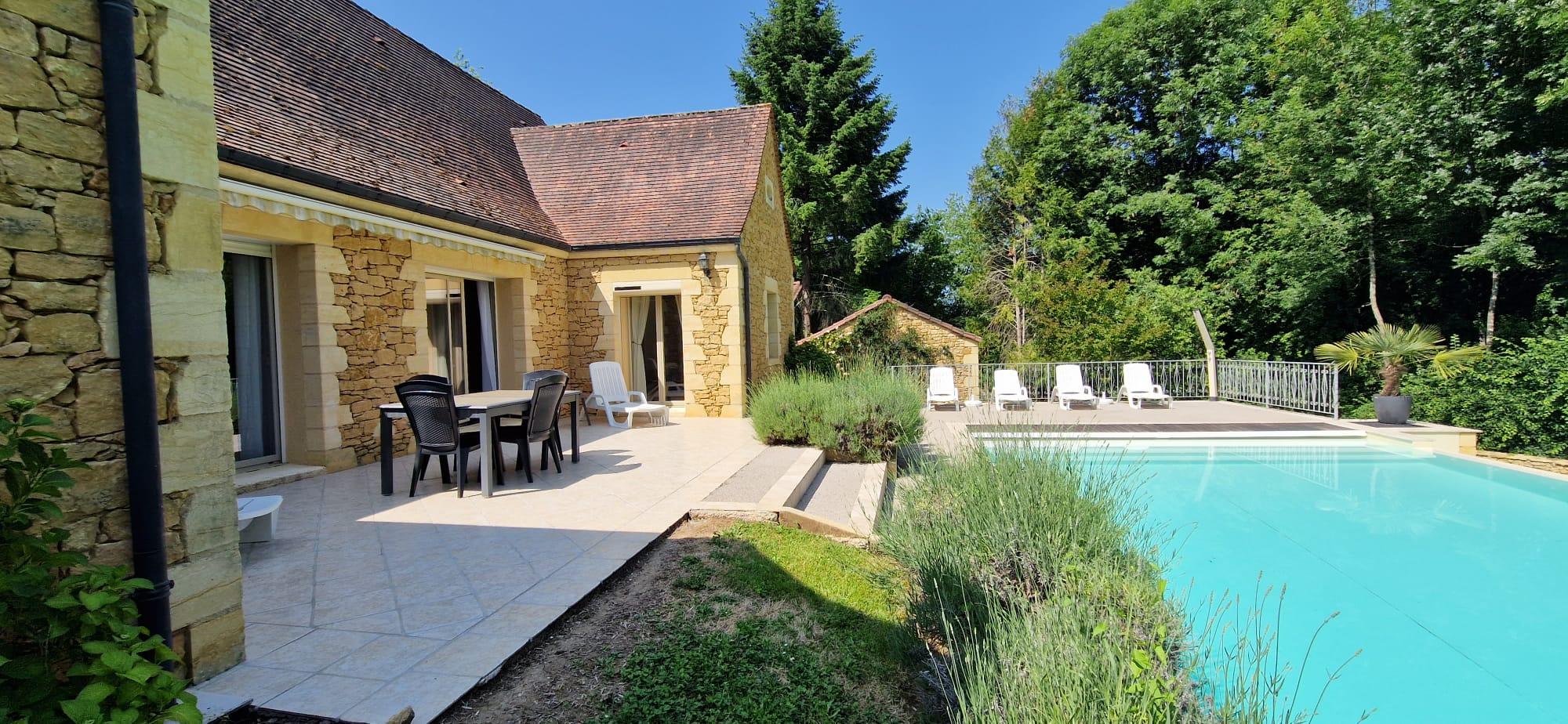 Villa Raiatea avec piscine privée à Sarlat