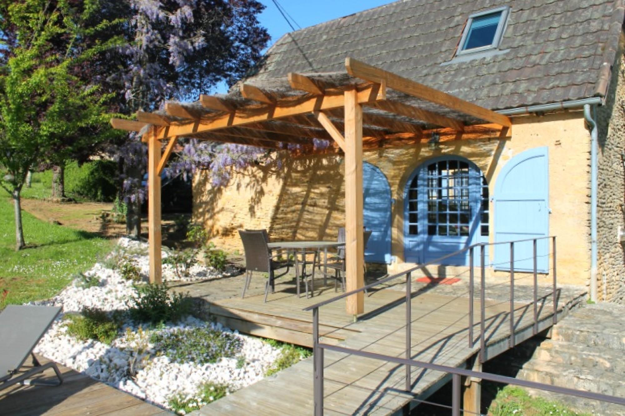 Les Combes avec piscine chauffée au nord Sarlat - photo 2