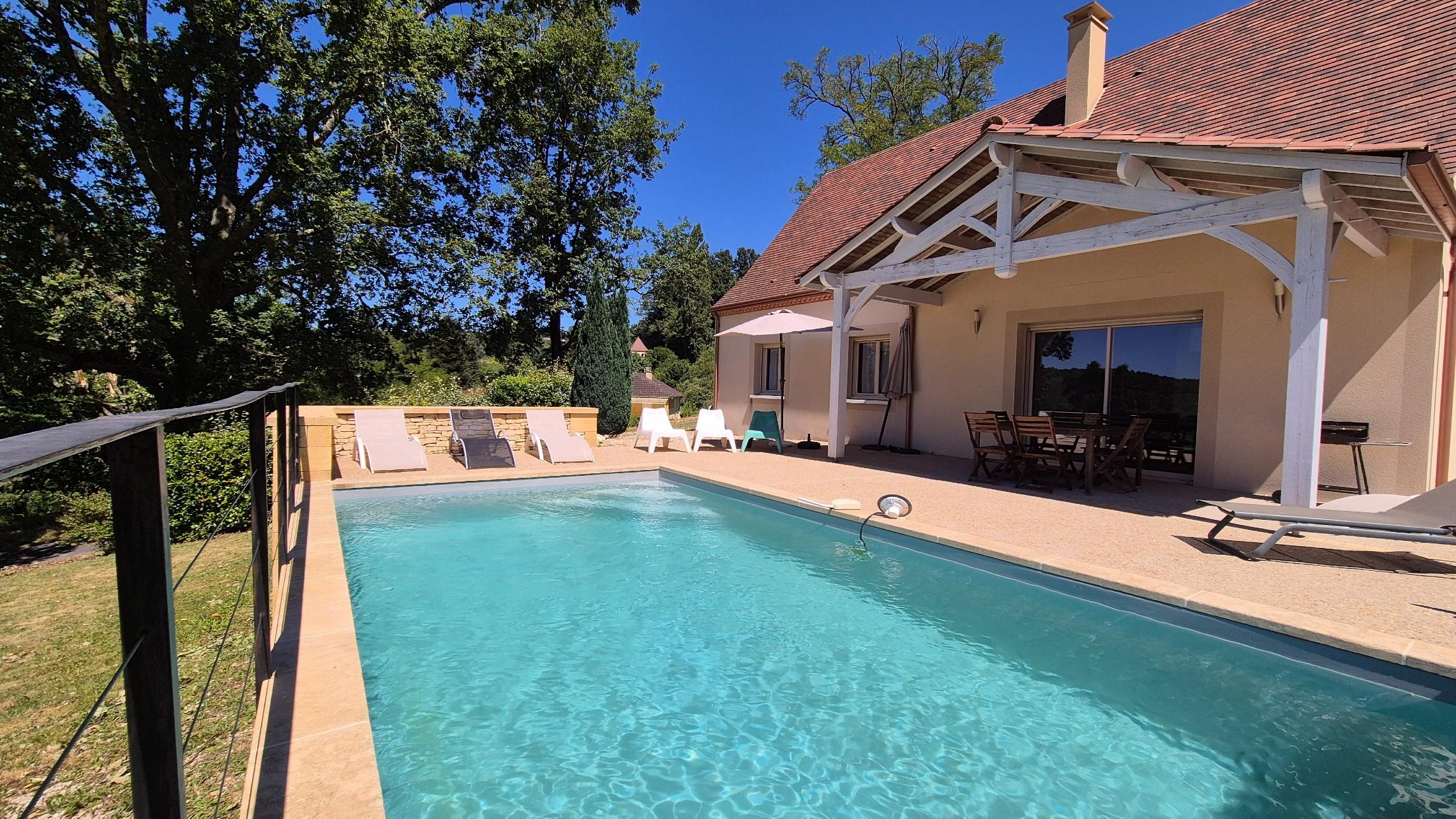 La Maison Odile à Sarlat avec piscine chauffée