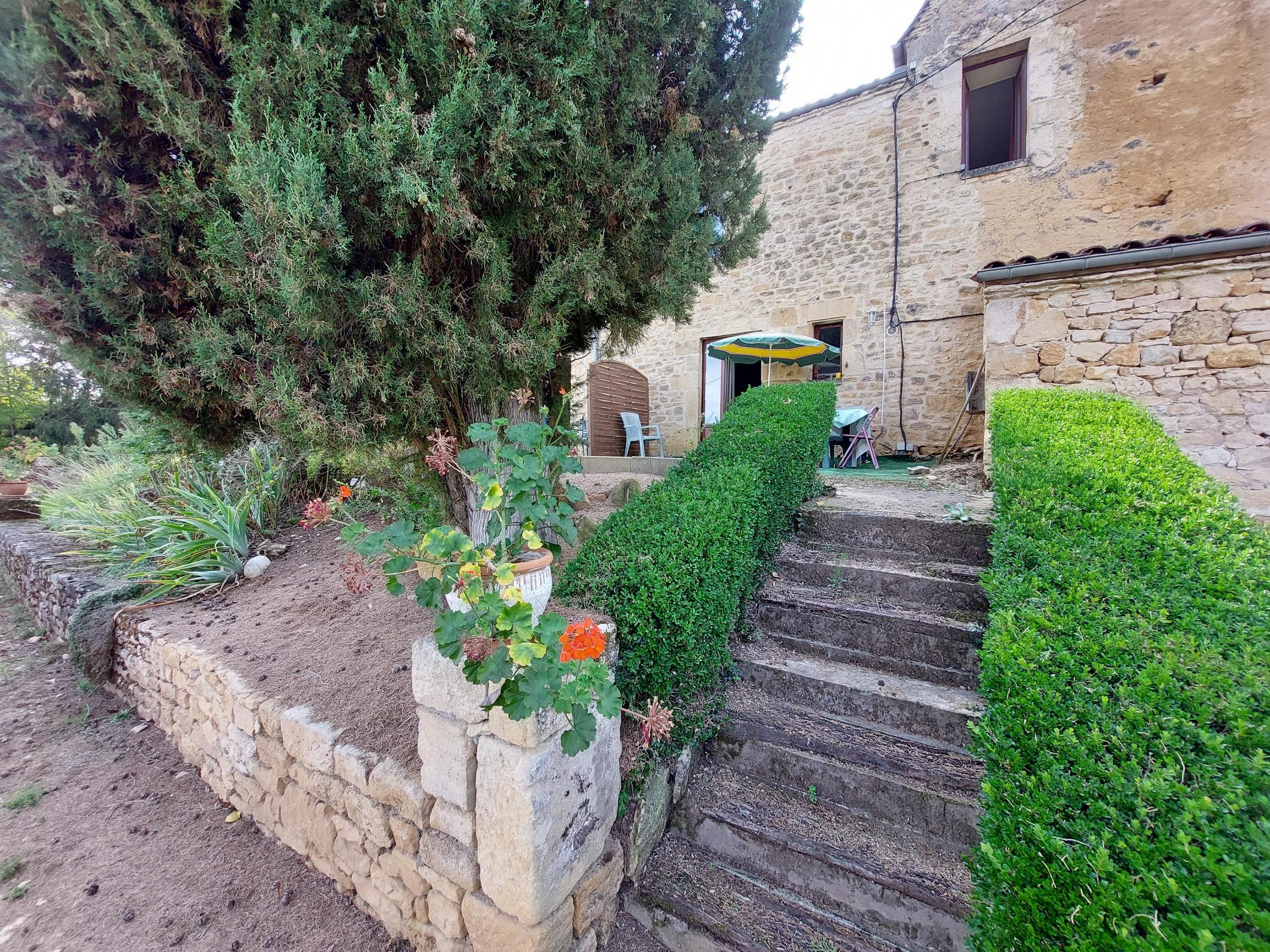 Petites Fleurs de la Feuillade proche de Sarlat