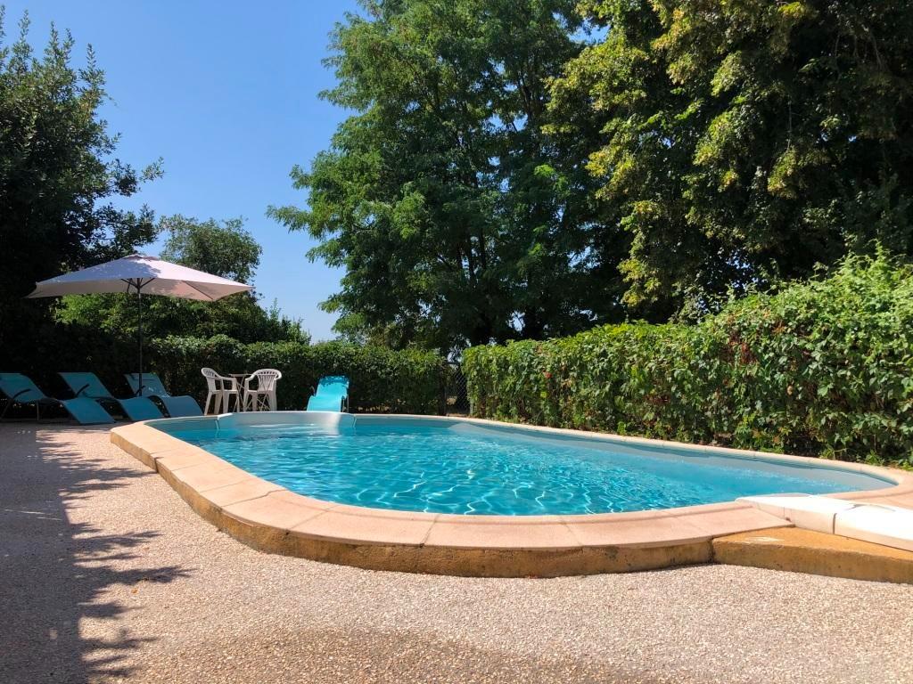 Maison Cazal climatisée proche Sarlat avec piscine