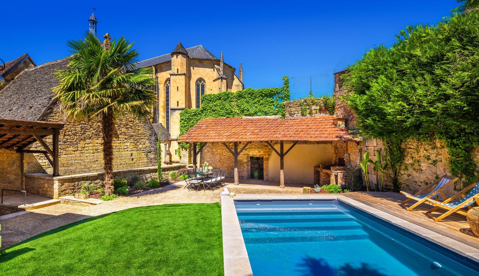 Maison des Chanoines piscine privée à Sarlat