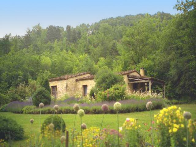 Le Vallon de l'Albarède avec piscine sud de Sarlat