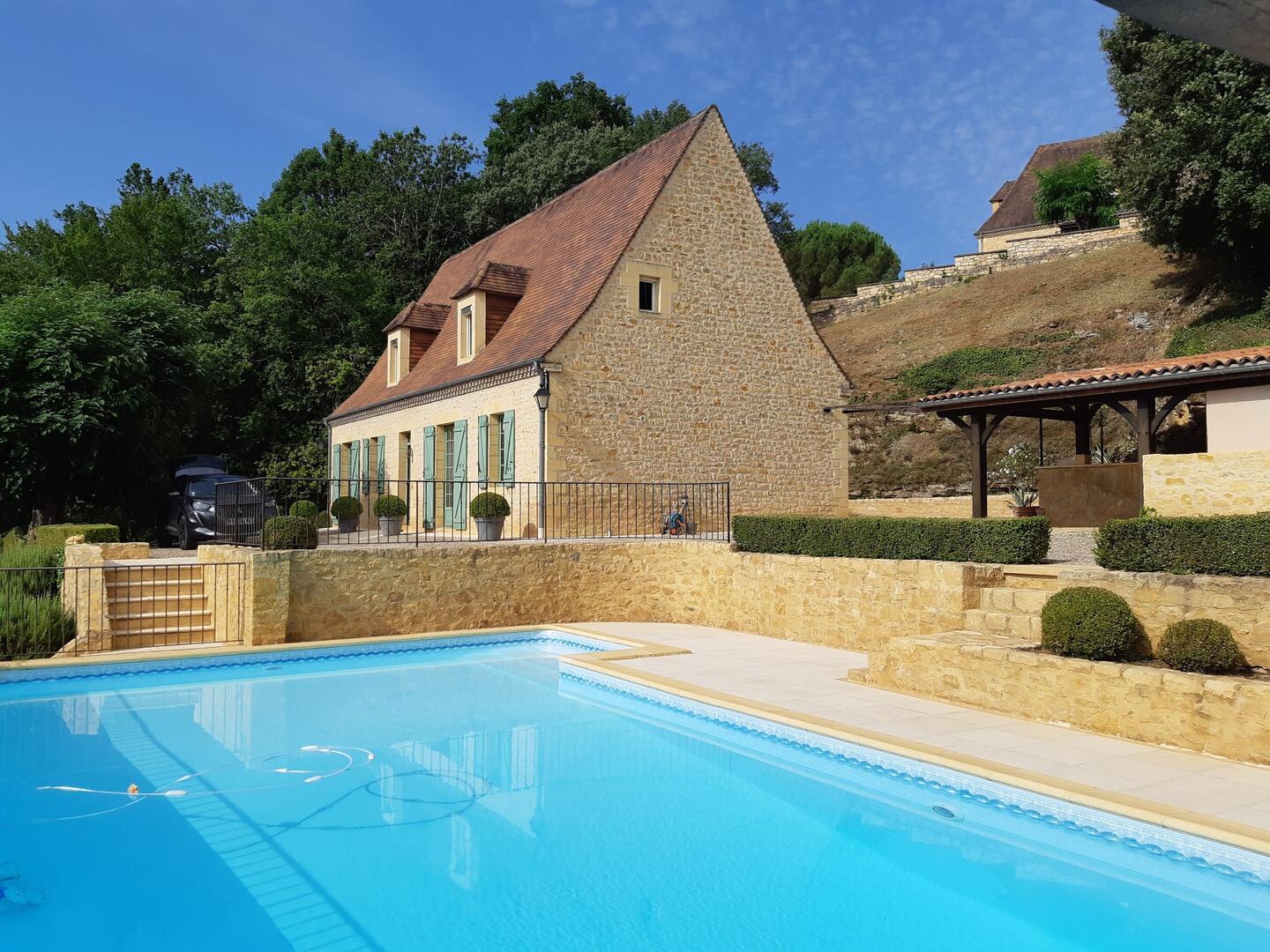 Villa la Vitracoise avec piscine proche de Sarlat