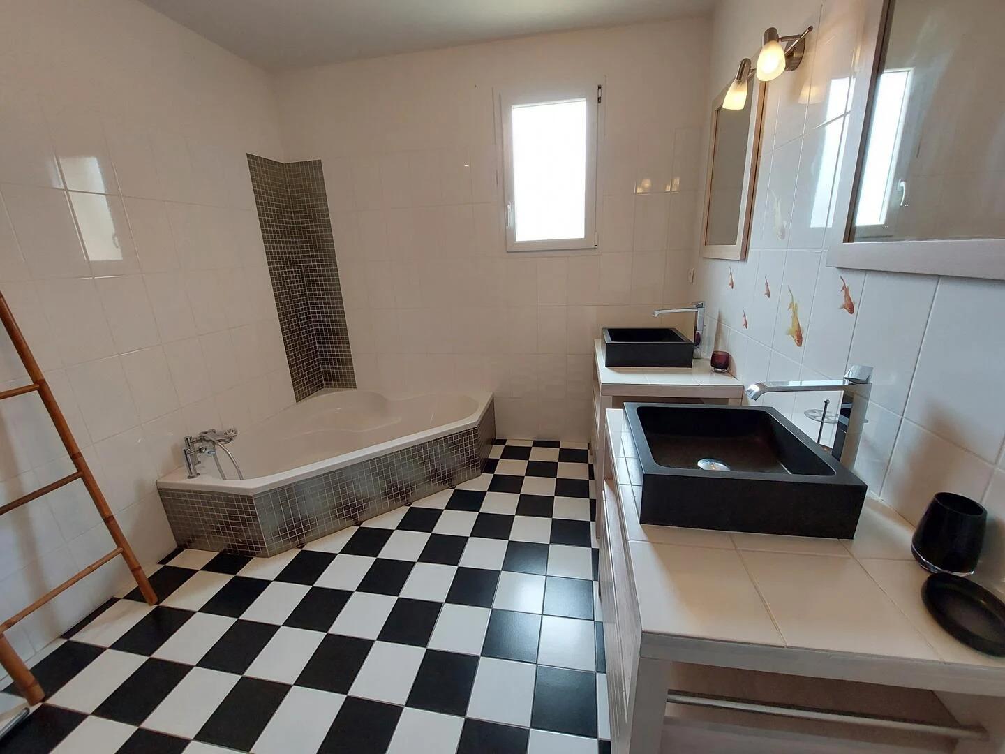 Maison de Verdure climatisée et piscine chauffée, Proissans - photo 2