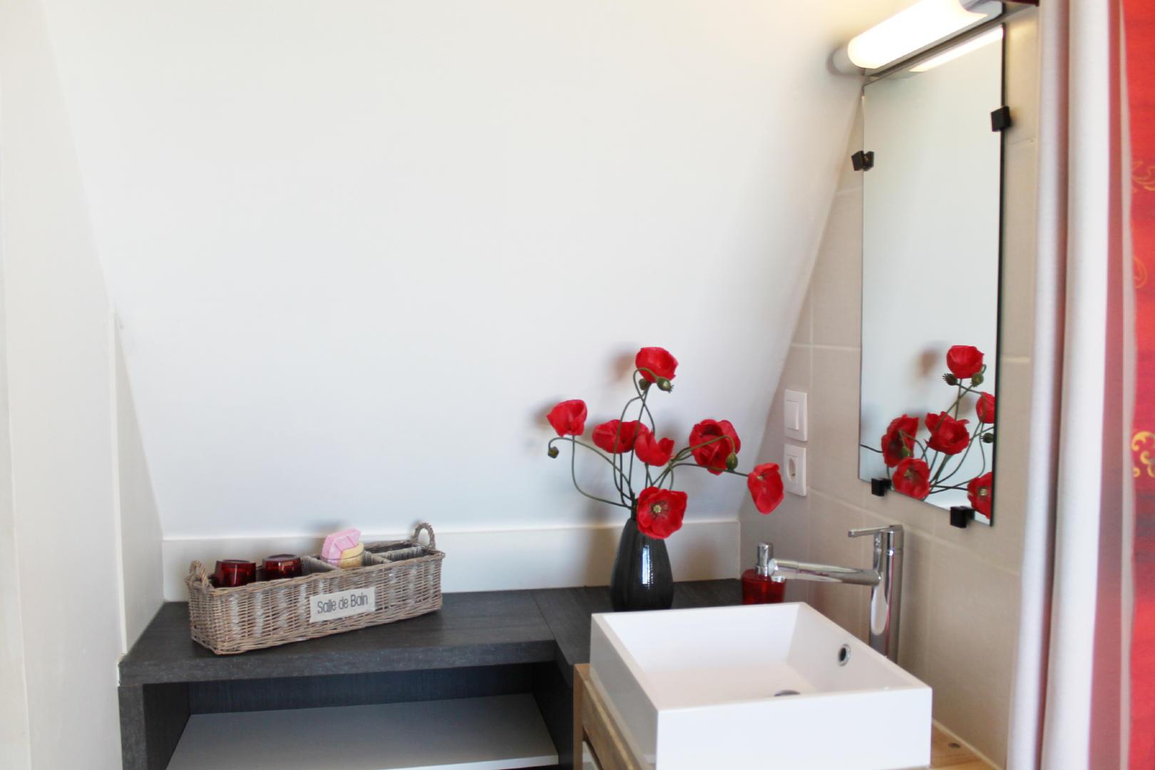 Les Mazaux avec piscine chauffée au nord de Sarlat