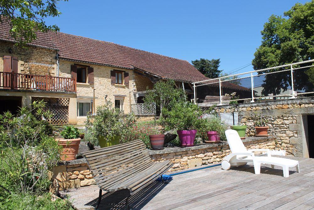Naudissou avec piscine couverte à Sarlat