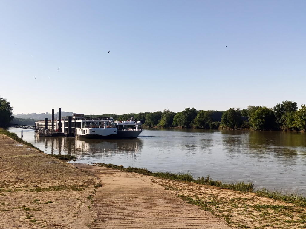 Ponton Epernon - photo 4