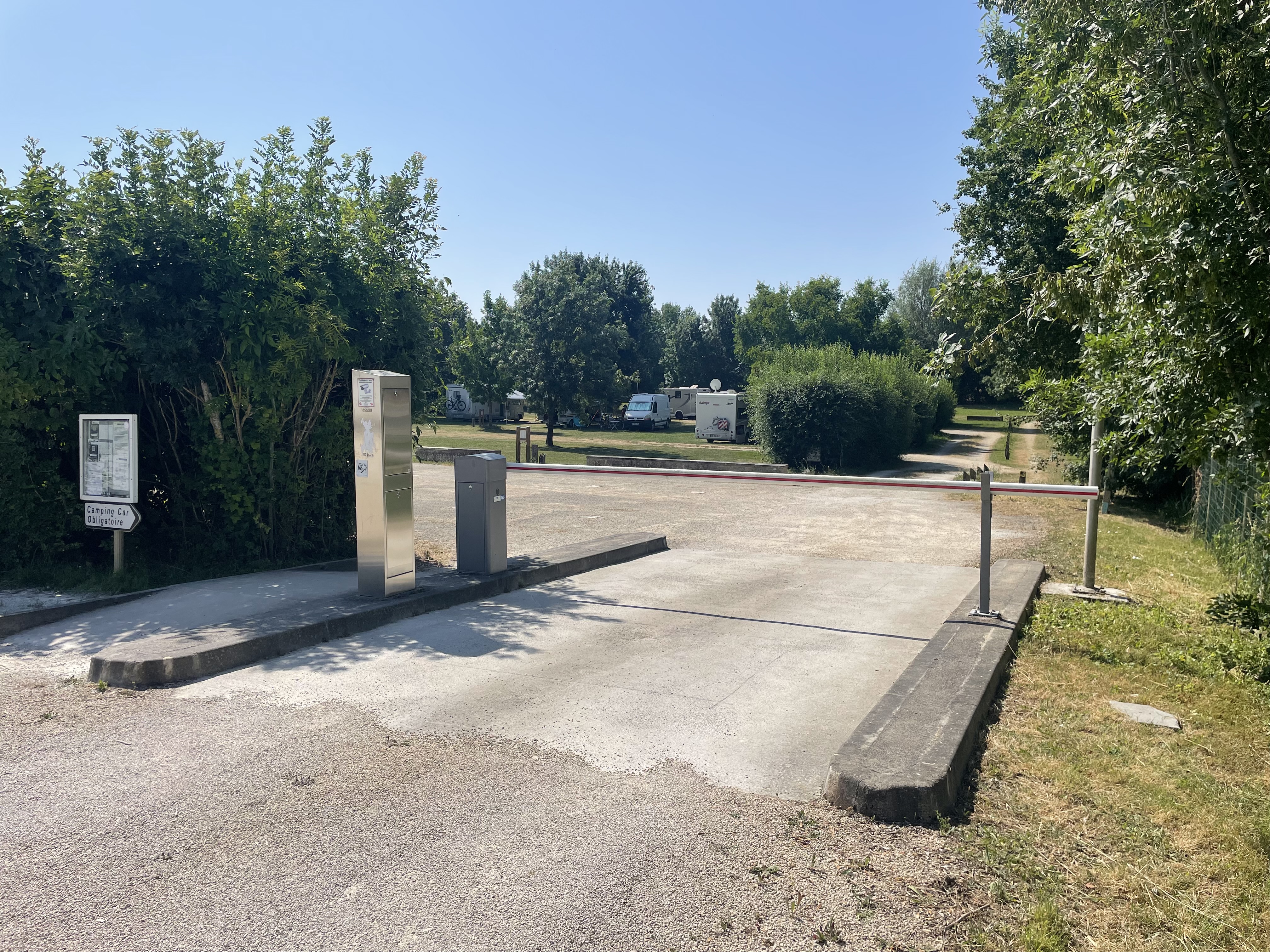 Aire communale du Praineau, Arçais - photo 3