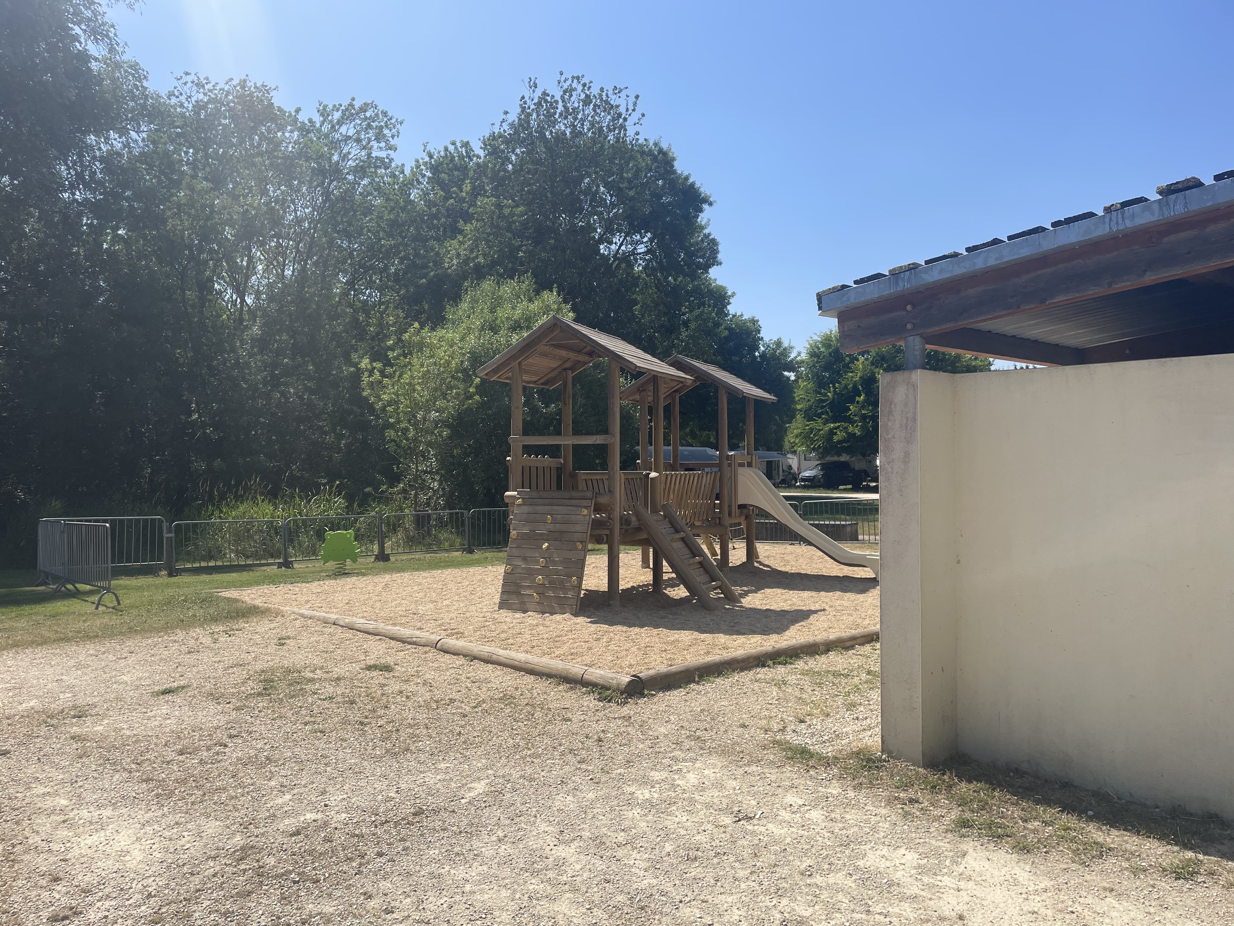 Aire de l'Autremont, Coulon