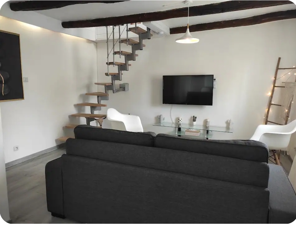 Appartement duplex avec jacuzzi privatif "Ania", Château-Chervix - photo 3