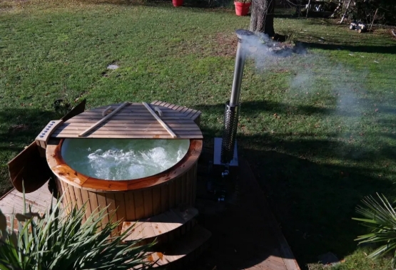 Appartement duplex avec jacuzzi privatif "Ania", Château-Chervix - photo 5
