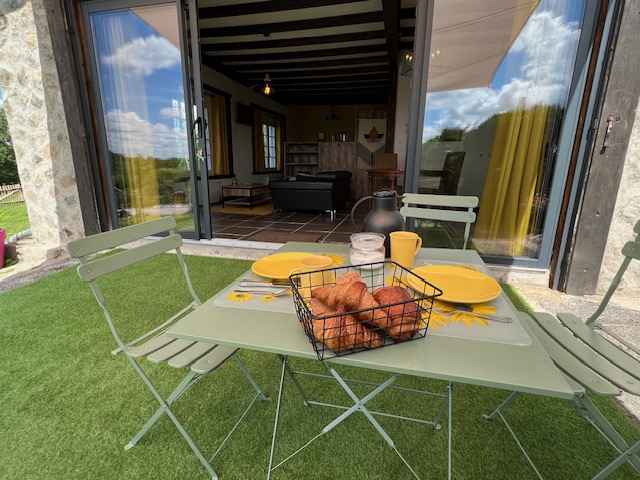 Les Petits Chiens - Gîte La Grange, Saint-Silvain-sous-Toulx - photo 6