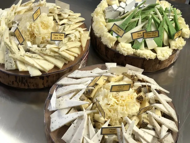 Fromagerie Seigneuret SARL — photo 2