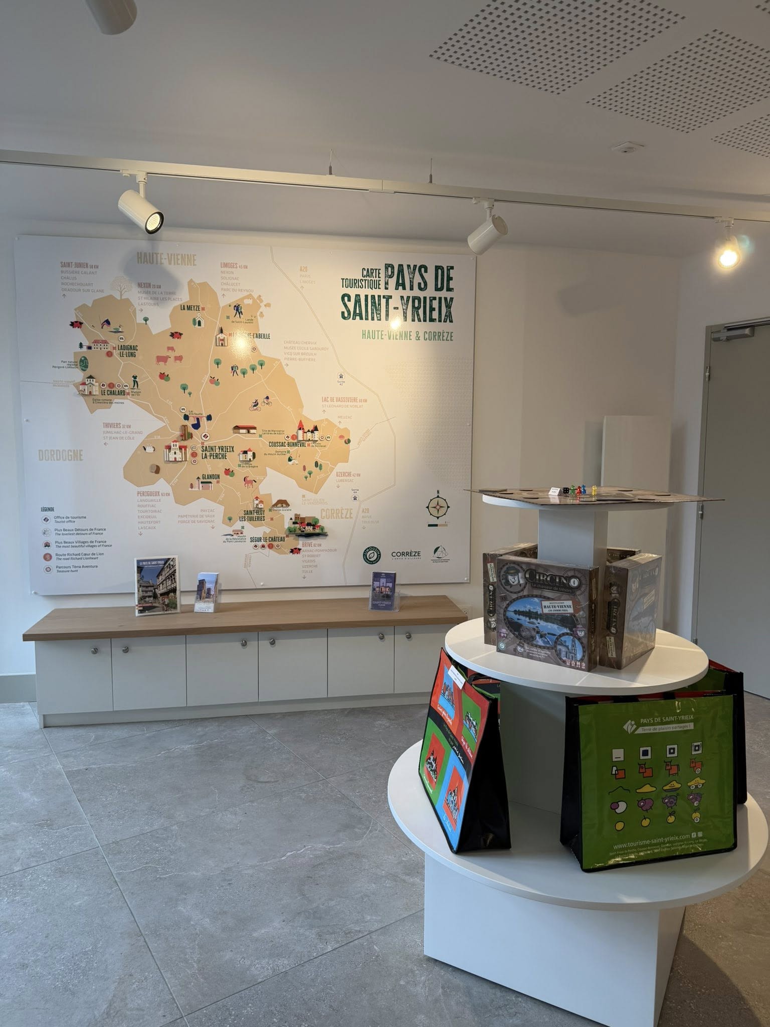 Office de Tourisme Intercommunal du Pays de Saint-Yrieix — photo 2