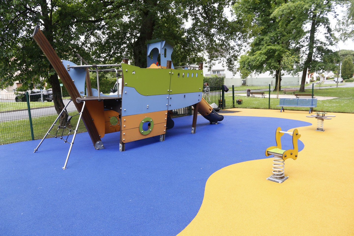 Aire de Jeux du Perlic, Lons - photo 4