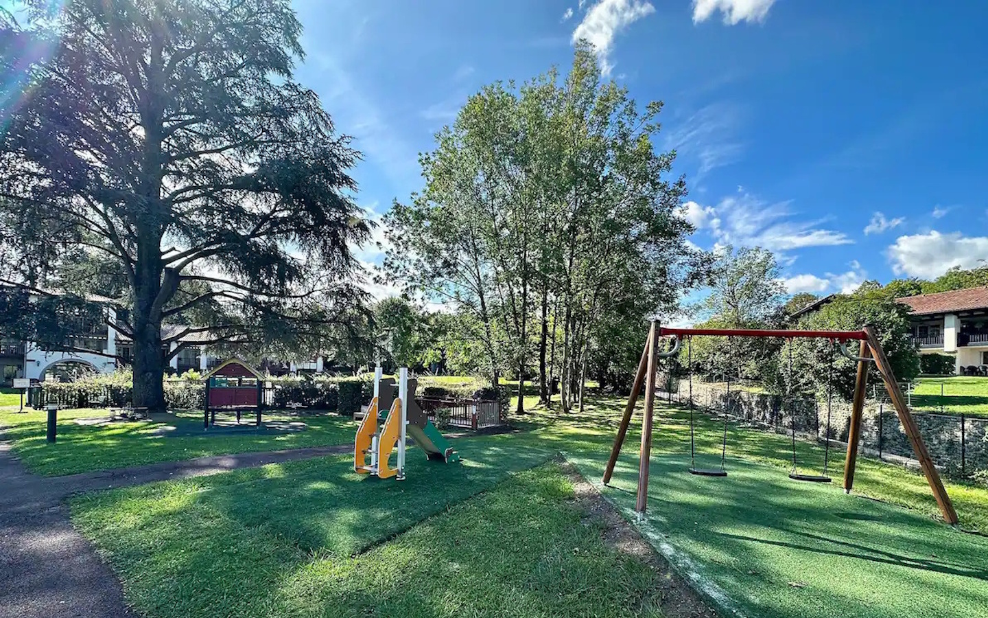 Madame SEBTI Bahija "Résidence le Parc d'Arradoy"