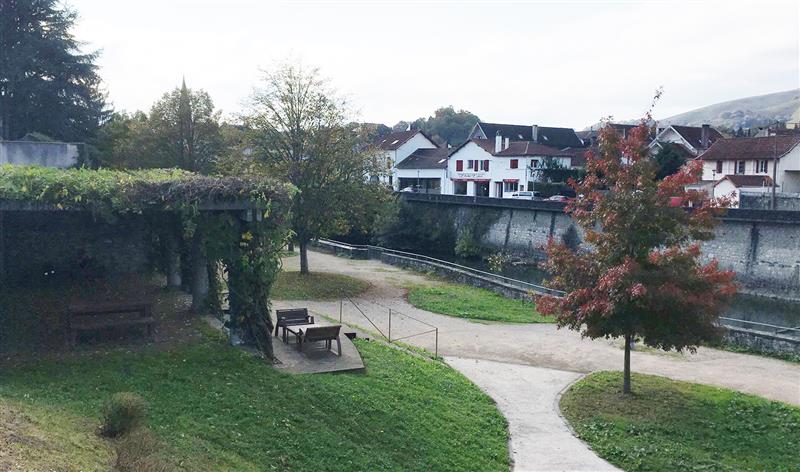 Jardin Cherbero, aire de jeux
