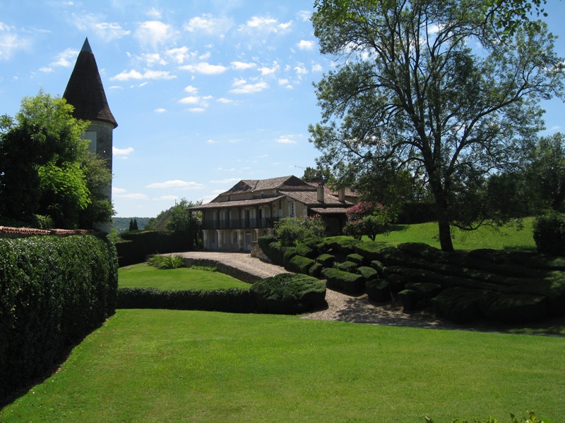 Concours de dessin au Château de Mauriac - Châteaux en fête