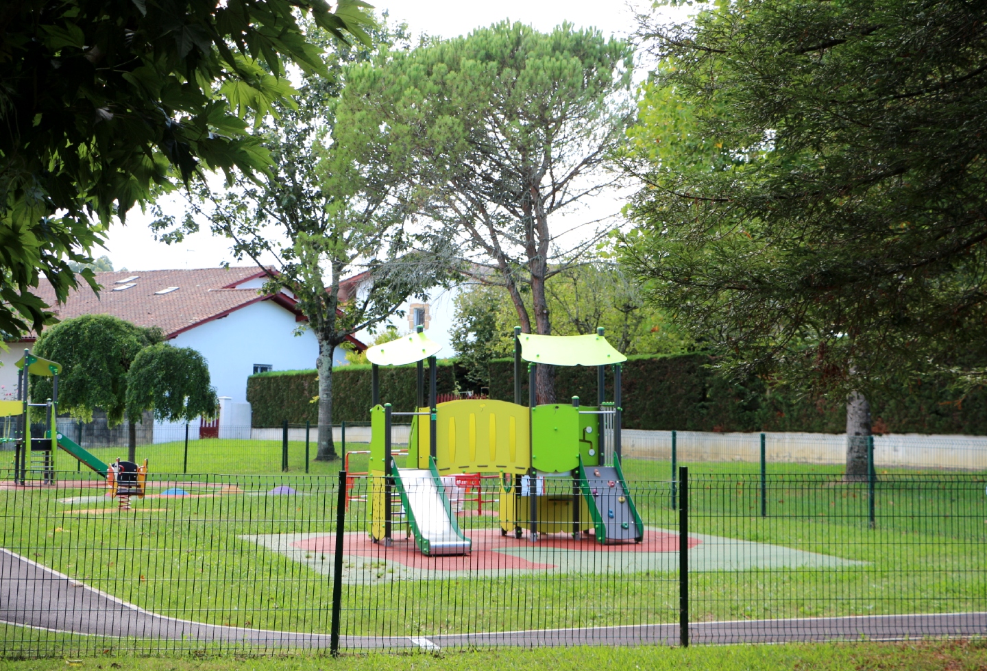 Aire de jeux Jostalekua - photo 2