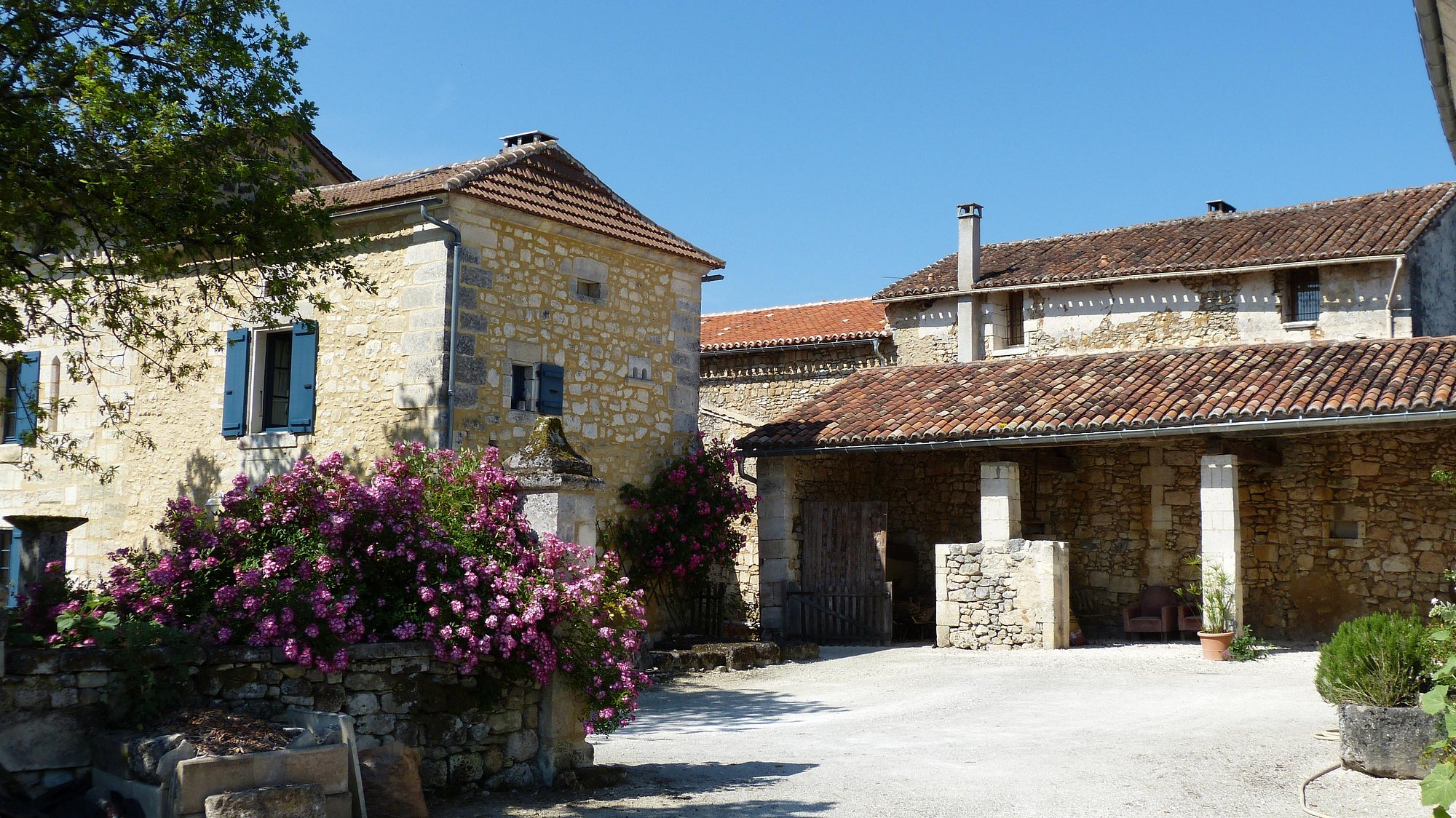 Chambres d'hôtes L'Échappée Belle, La Tour-Blanche-Cercles - photo 2