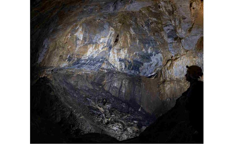 Spéléologie à la Grotte de la Verna