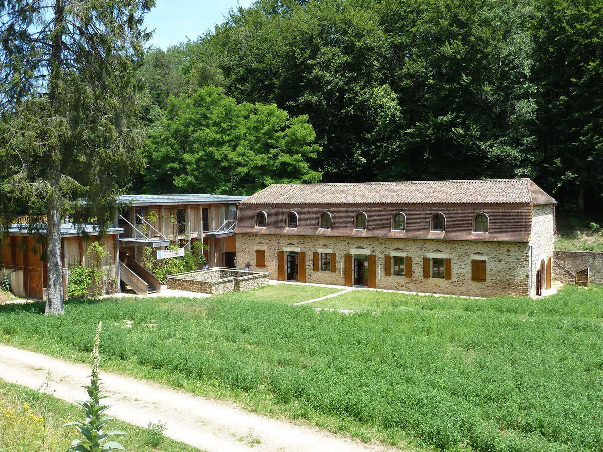 Le tour de l'étang de la Barde, La Coquille