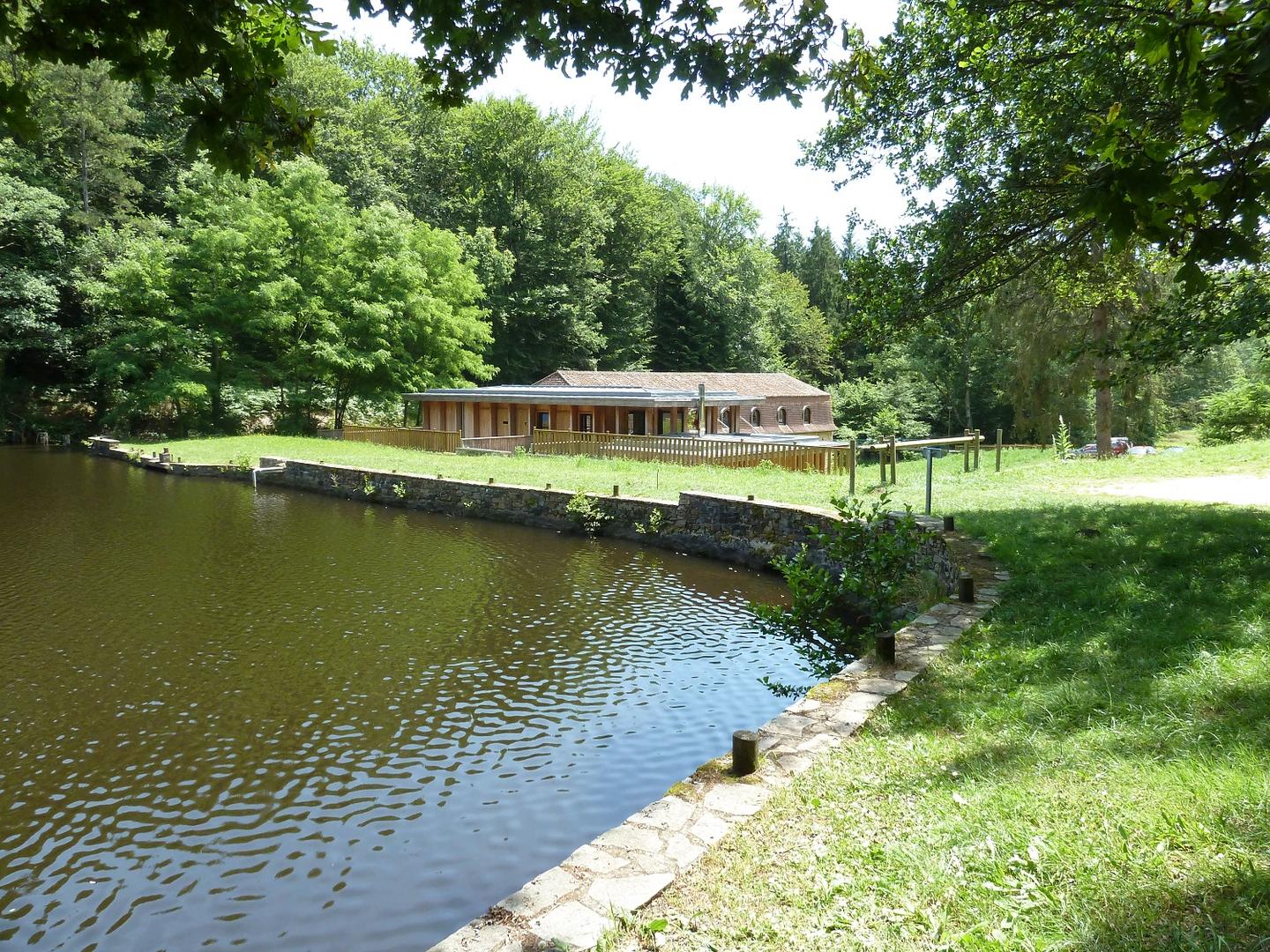 Aire de pique-nique de la Barde La Coquille - photo 2