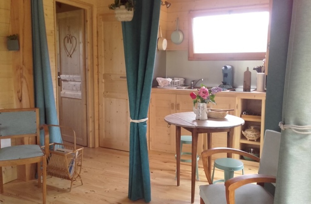 Il n'y a qu'à Banne...INYAQAB : La Petite Cabane, Cause-de-Clérans - photo 9