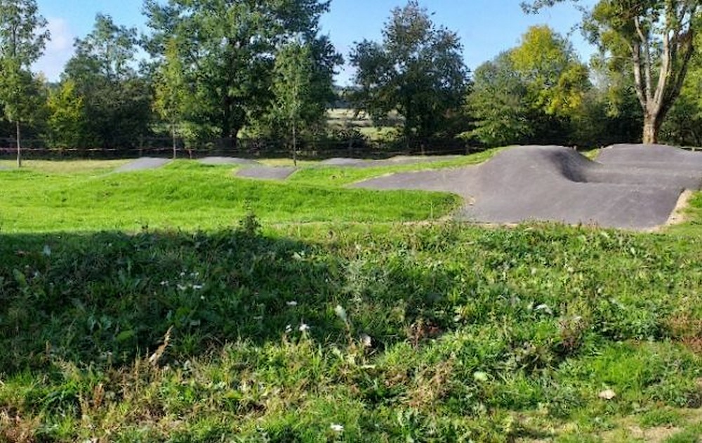 Aire Camping-car Park de La Forêt-sur-Sèvre - photo 3