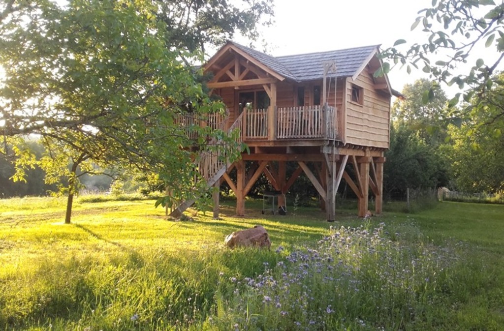 Il n'y a qu'à Banne...INYAQAB : La Petite Cabane