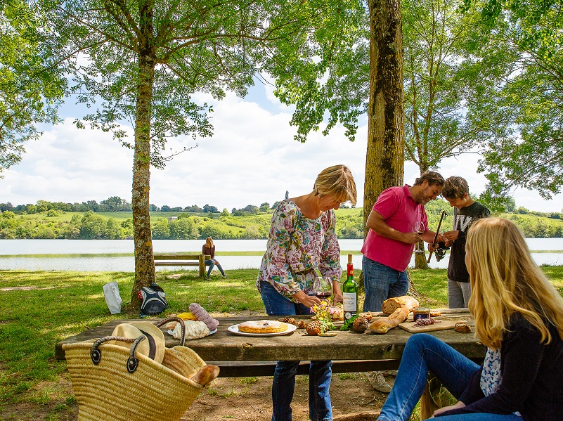 Aire de pique-nique du lac de la Prade