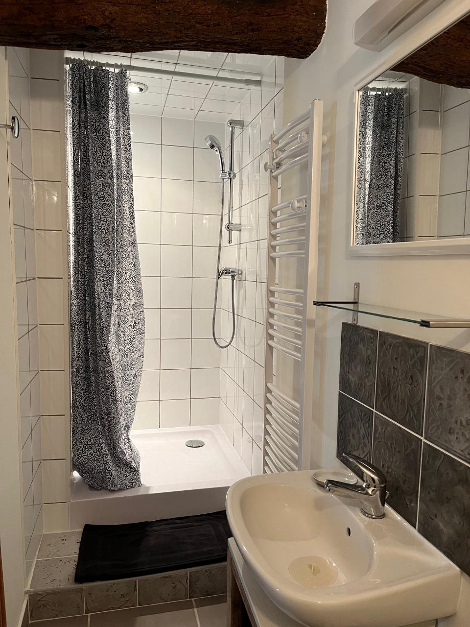 Le Tilleul Etoilé - gîte le Hêtre, Ardin - photo 2