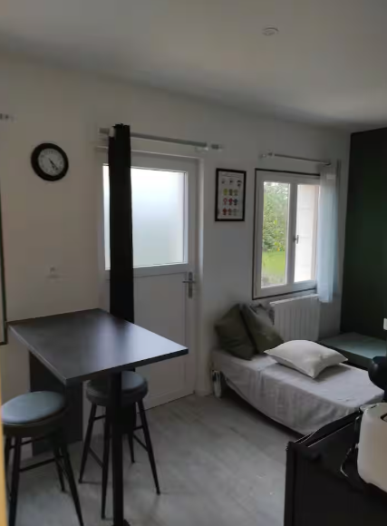 Studio de Manu, Valdivienne - photo 2
