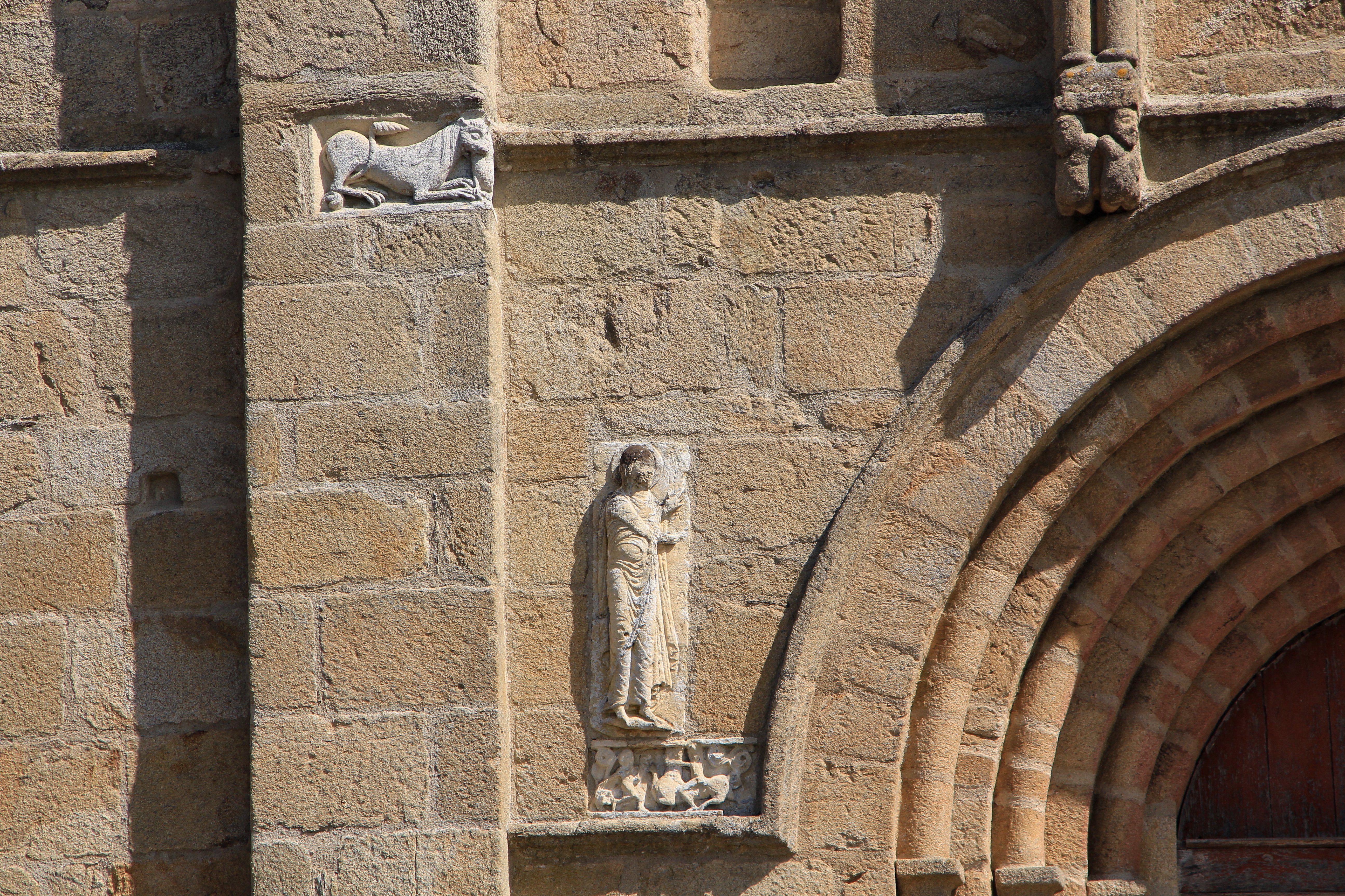 Visiter Les-Salles-Lavauguyon, Les Salles-Lavauguyon