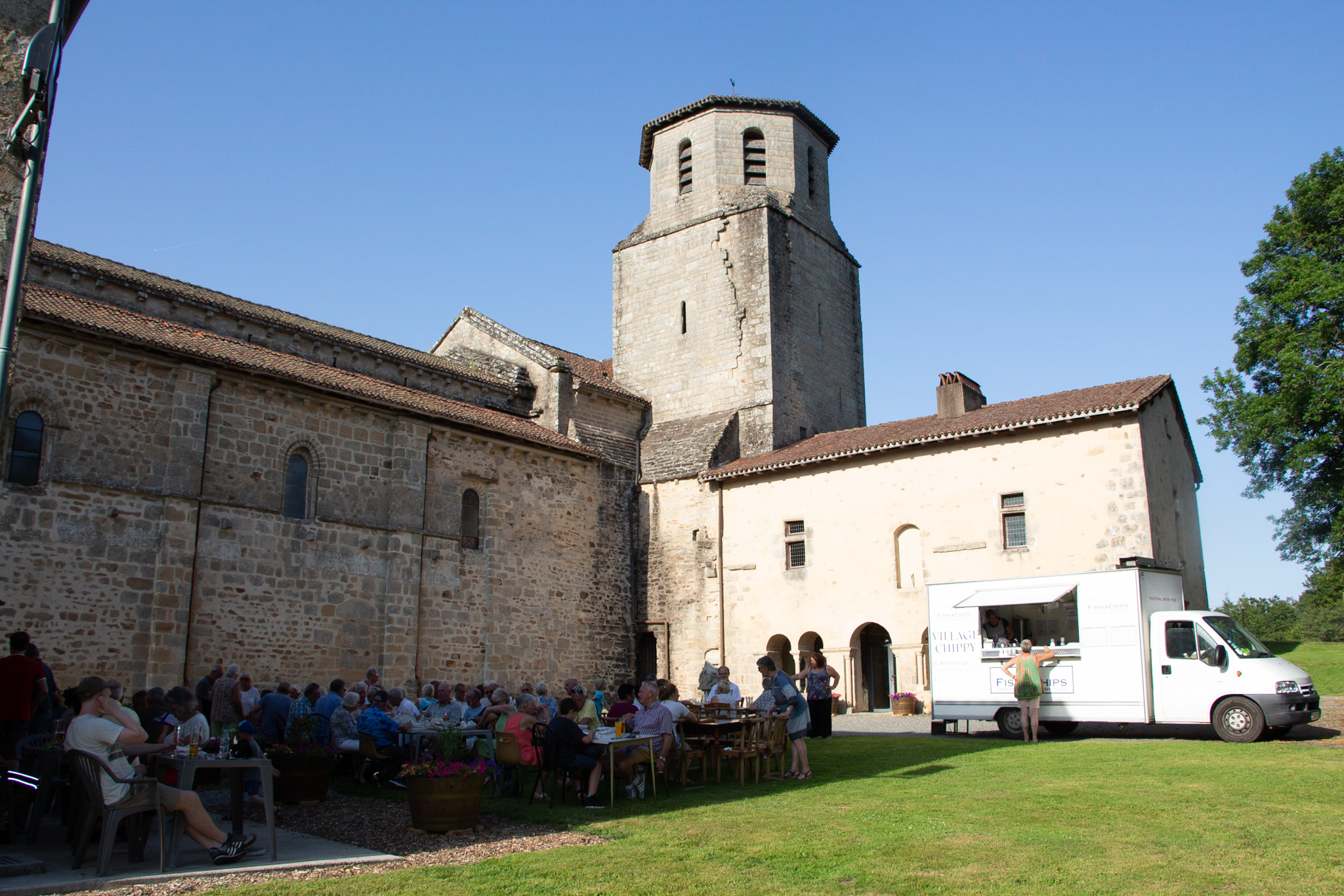 Visiter Les-Salles-Lavauguyon, Les Salles-Lavauguyon - photo 4