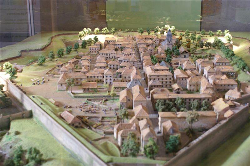 Maquette de la cité fortifiée de Navarrenx