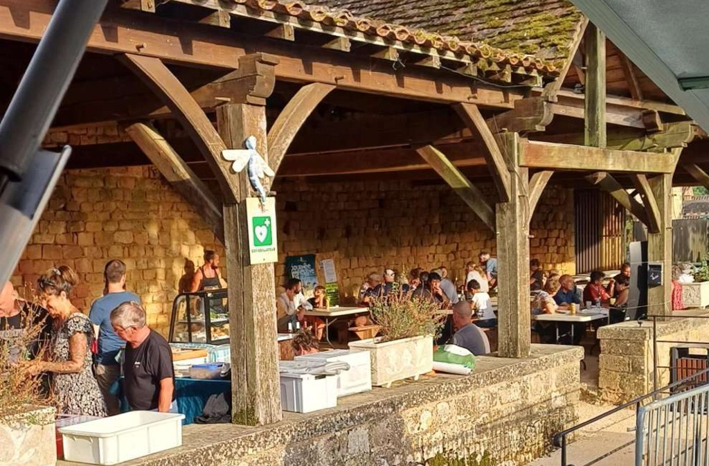 Marché gourmand nocturne Saint-Avit-Sénieur, Saint-Avit-Sénieur