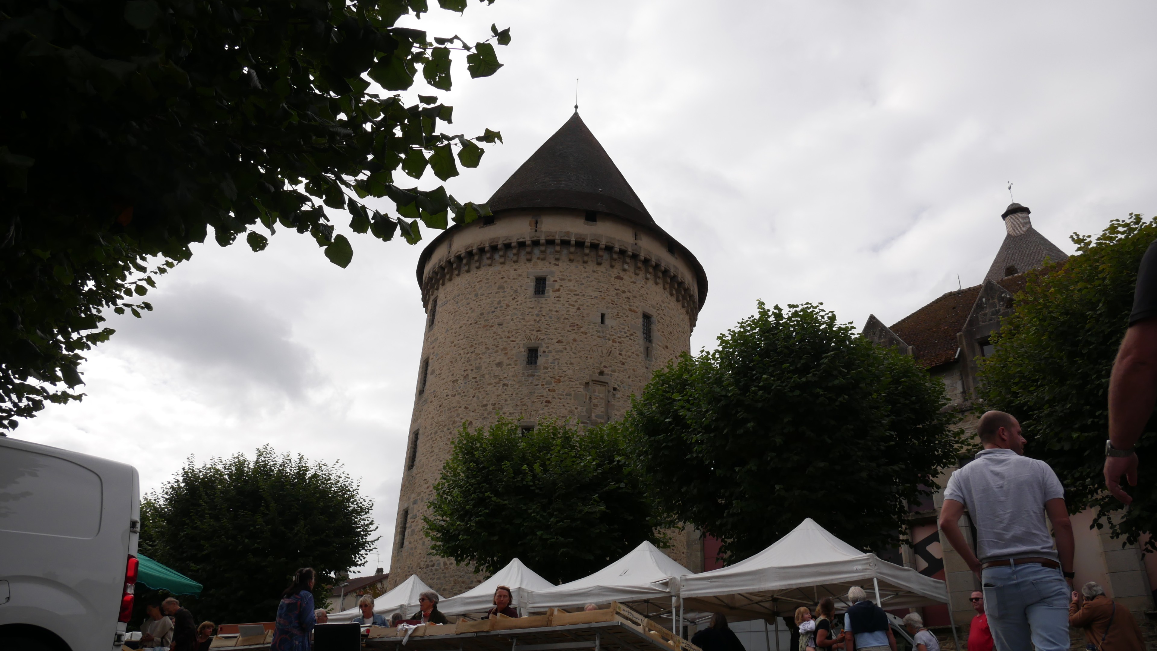 Marché de Bourganeuf - photo 5