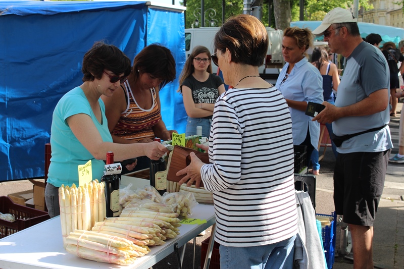 Marché de Blaye, Blaye - photo 6