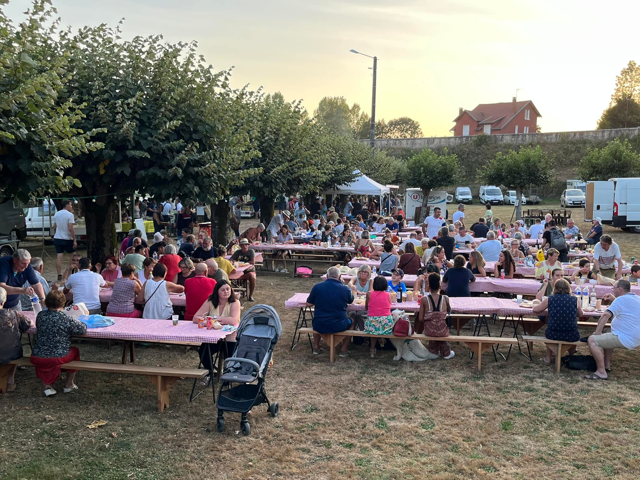 Marché festif à Saint-Victurnien