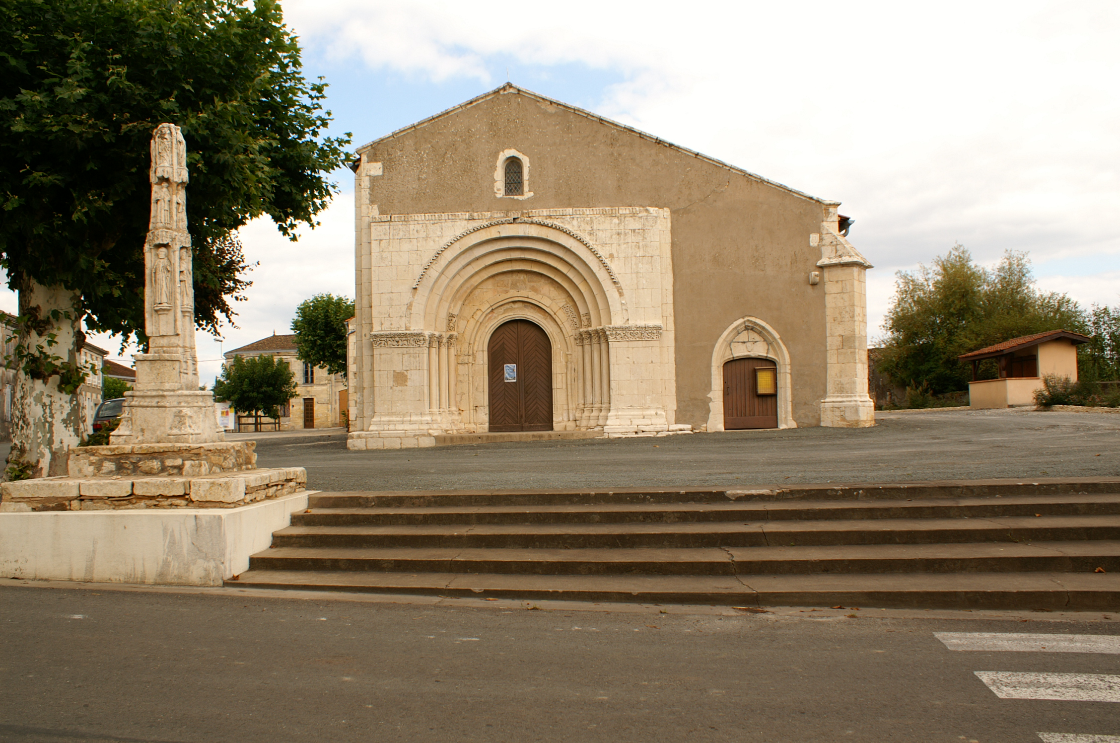 Eglise Saint-Vincent de Marcillac, Val-de-Livenne - photo 4