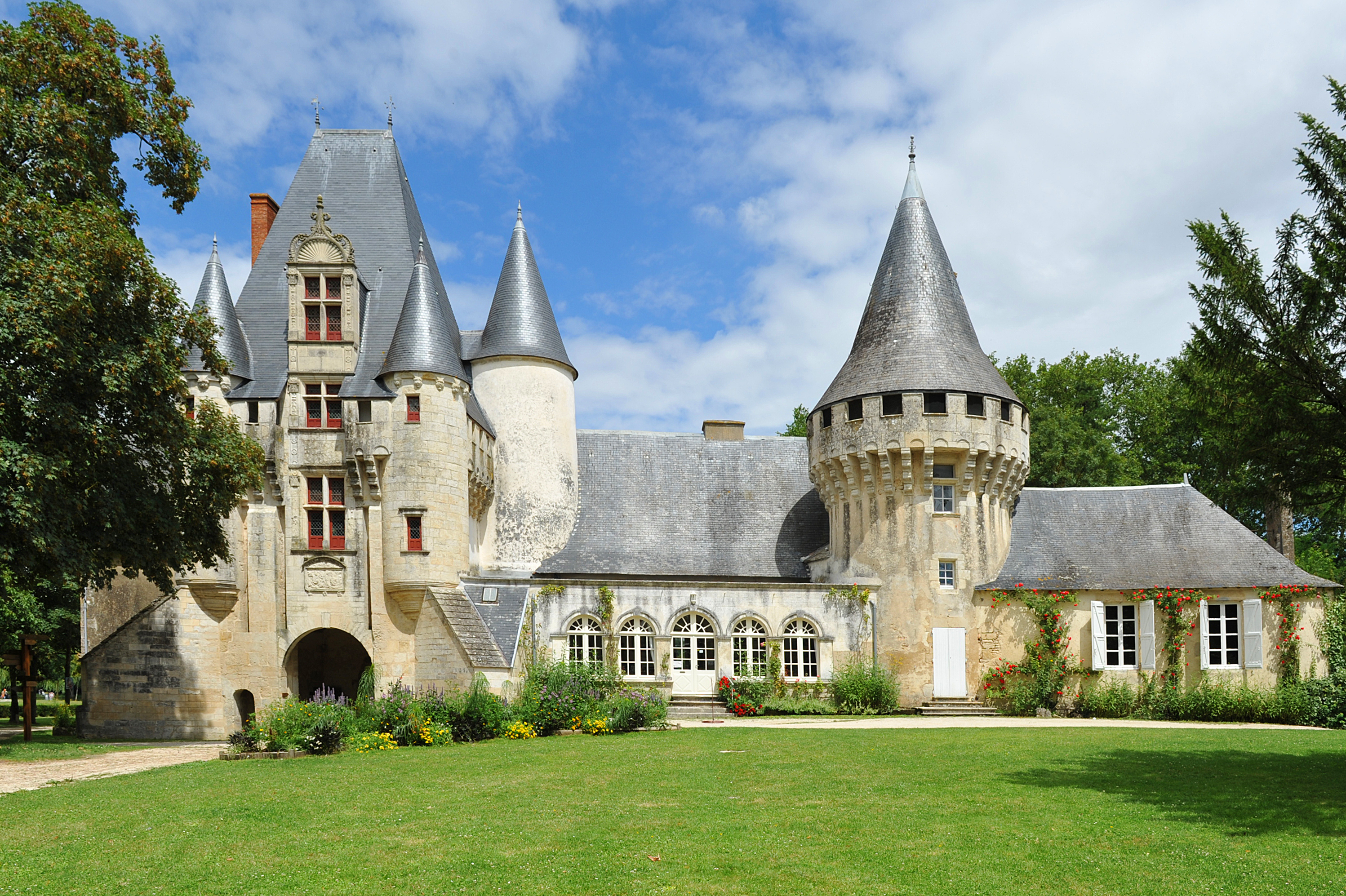 Chef-Boutonne, Petite Cité de Caractère, Chef-Boutonne - photo 2