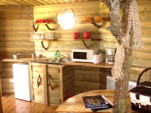 Cabanes et maisons dans les branches du Domaine de Dienné, Dienné - photo 7