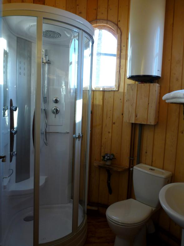 Cabanes et maisons dans les branches du Domaine de Dienné